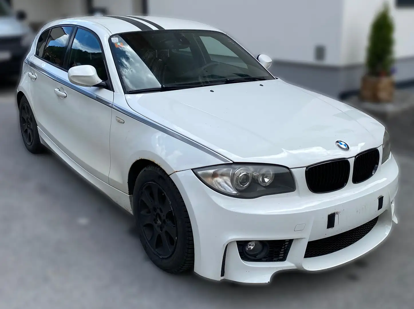 BMW 118 118d M Sportpaket Weiß - 2