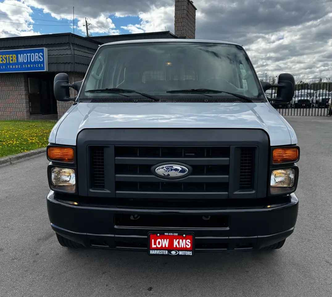 Ford Econoline снимка Ford Econoline