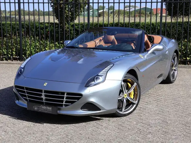 Ferrari California T HELE