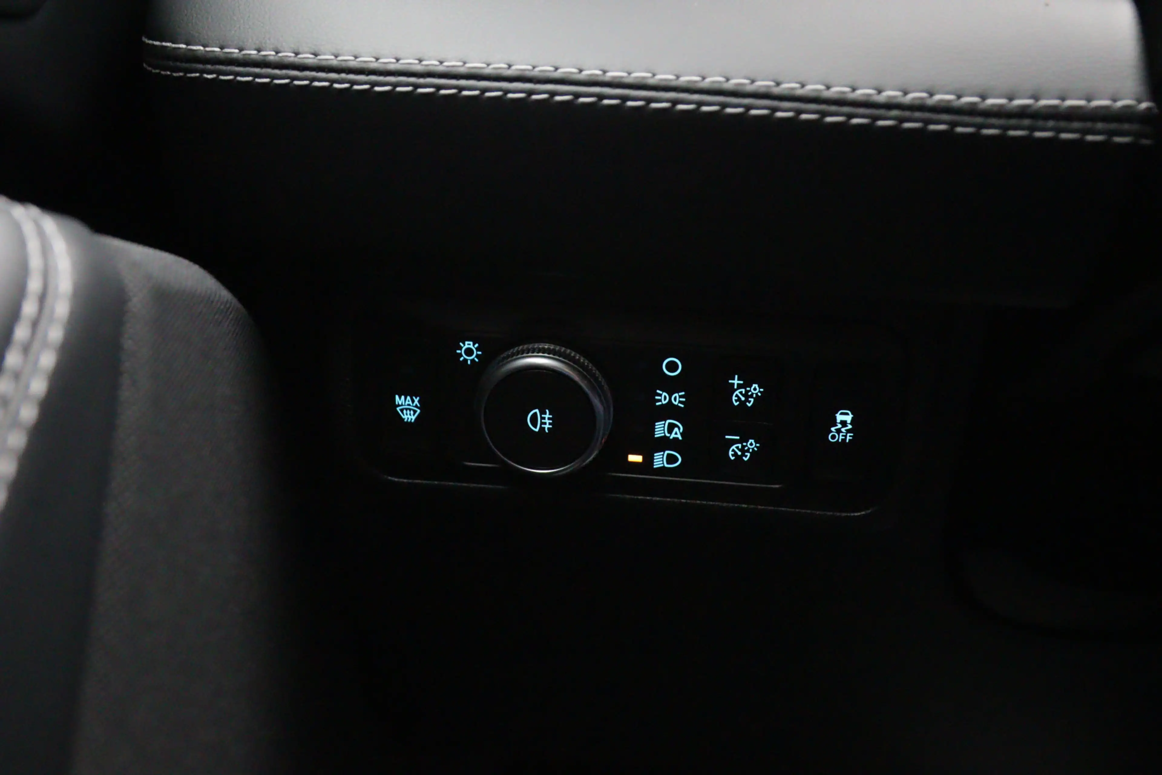 Ford Mustang Mach-E RWD 75 kWh 270 PK, SOH 91 %, Winterpakket, Adap. C — photo 31