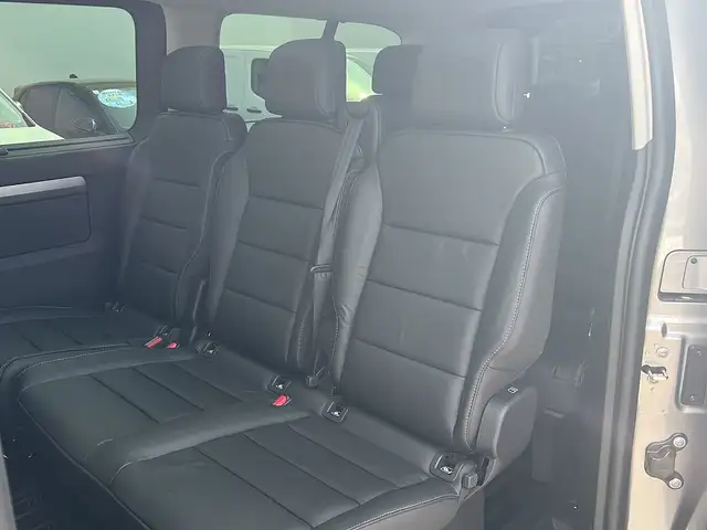 Peugeot Traveller Premium BlueHDi 180 Lang EAT8 Ansicht 11