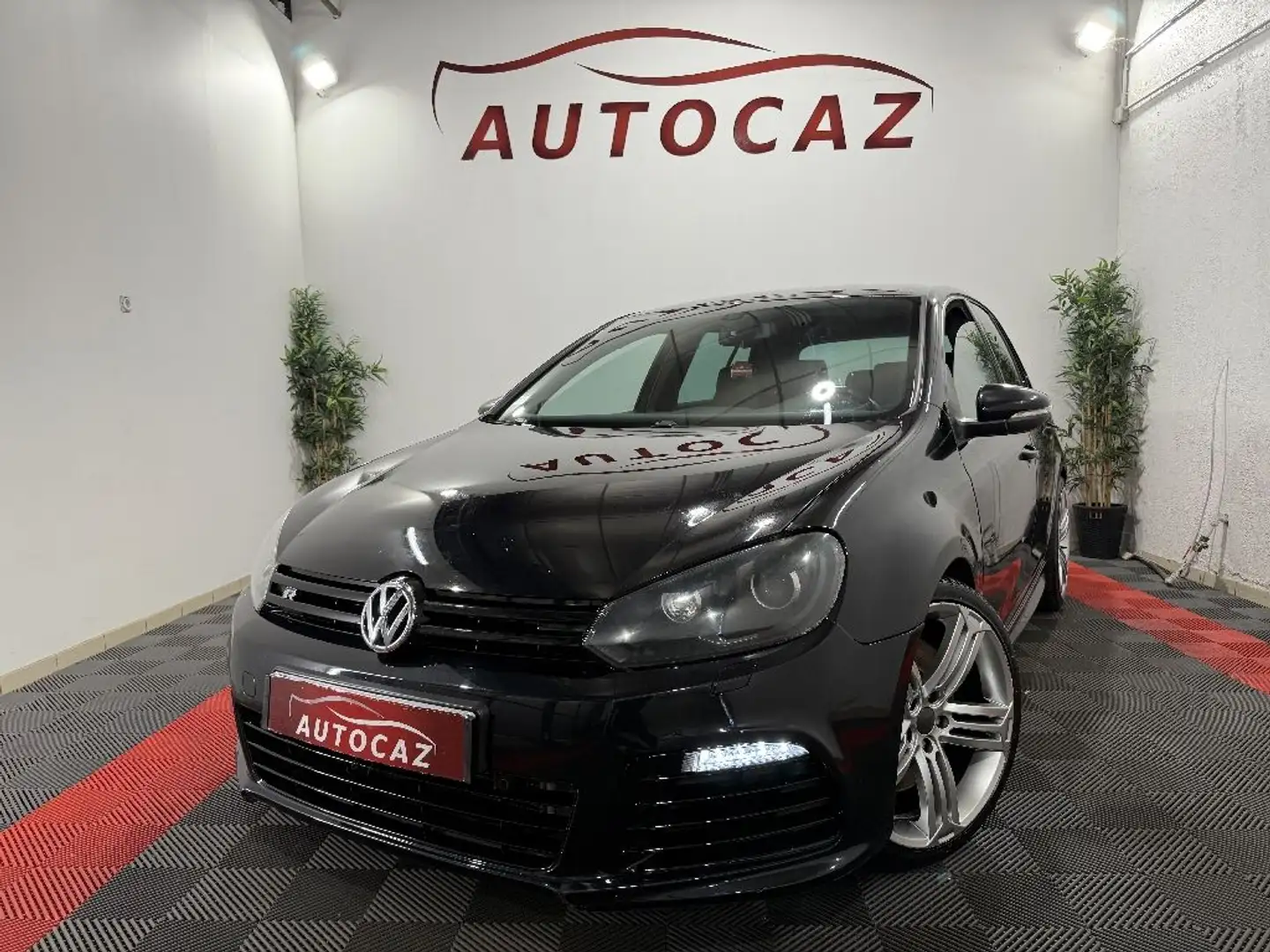 Volkswagen Golf 2.0 TSI 270 R 4Motion DSG6 Schwarz - 1