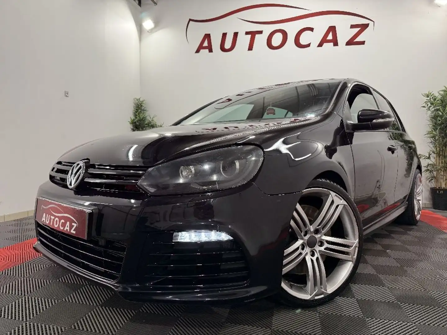 Volkswagen Golf 2.0 TSI 270 R 4Motion DSG6 Schwarz - 2