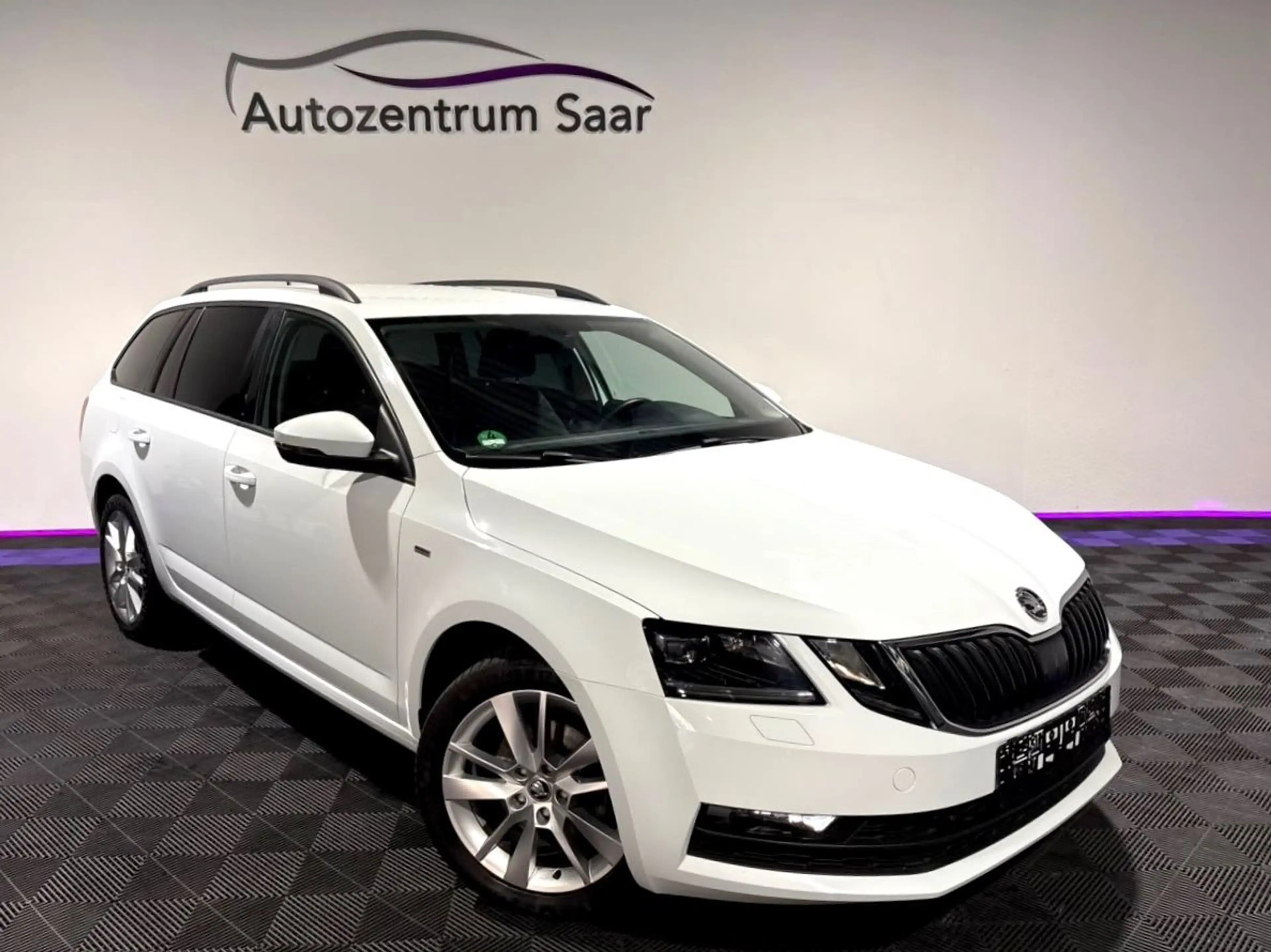 Skoda Octavia Combi 2.0  DSG LED Navi SH Kamera Temp — photo 9