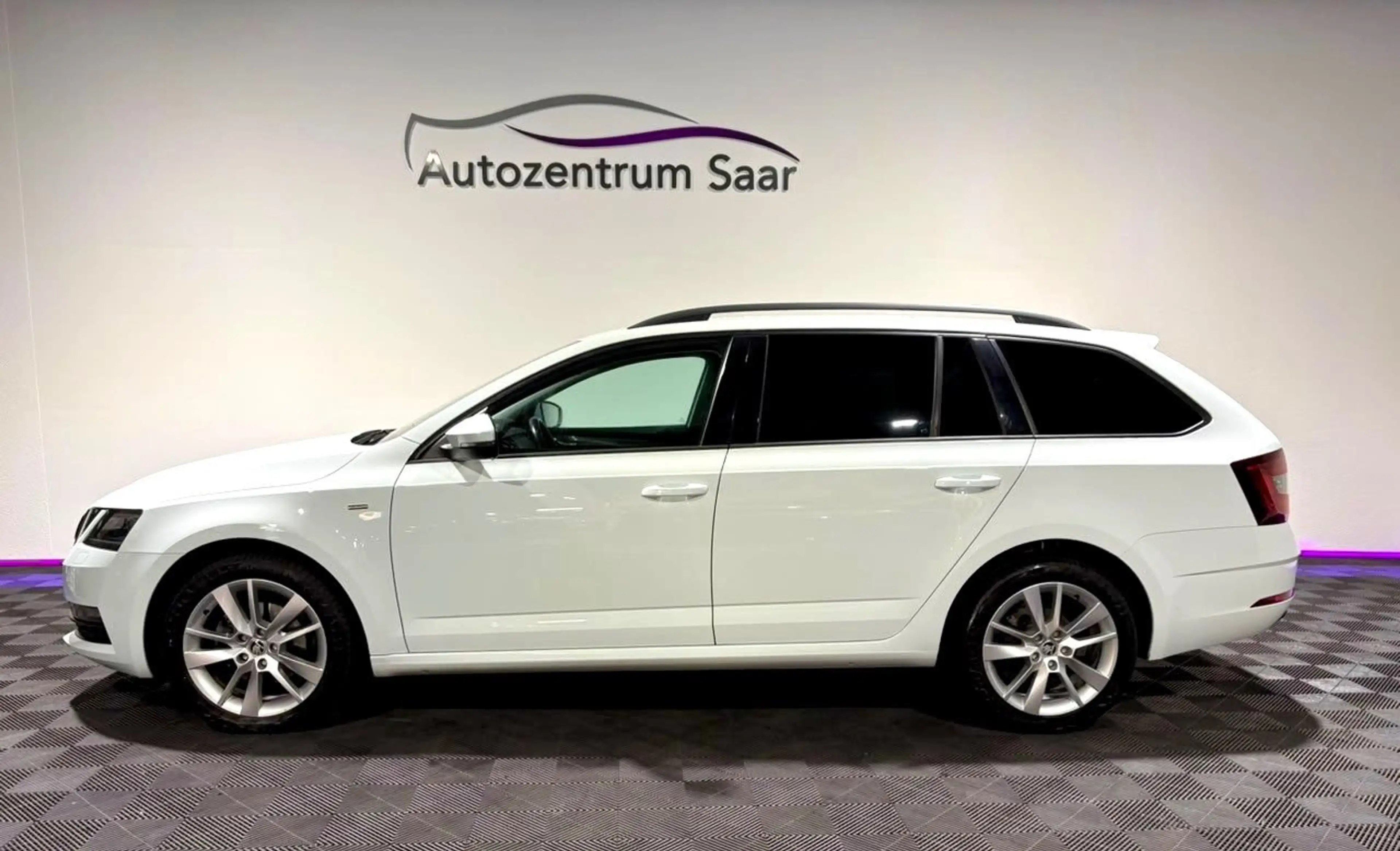 Skoda Octavia Combi 2.0  DSG LED Navi SH Kamera Temp — photo 4