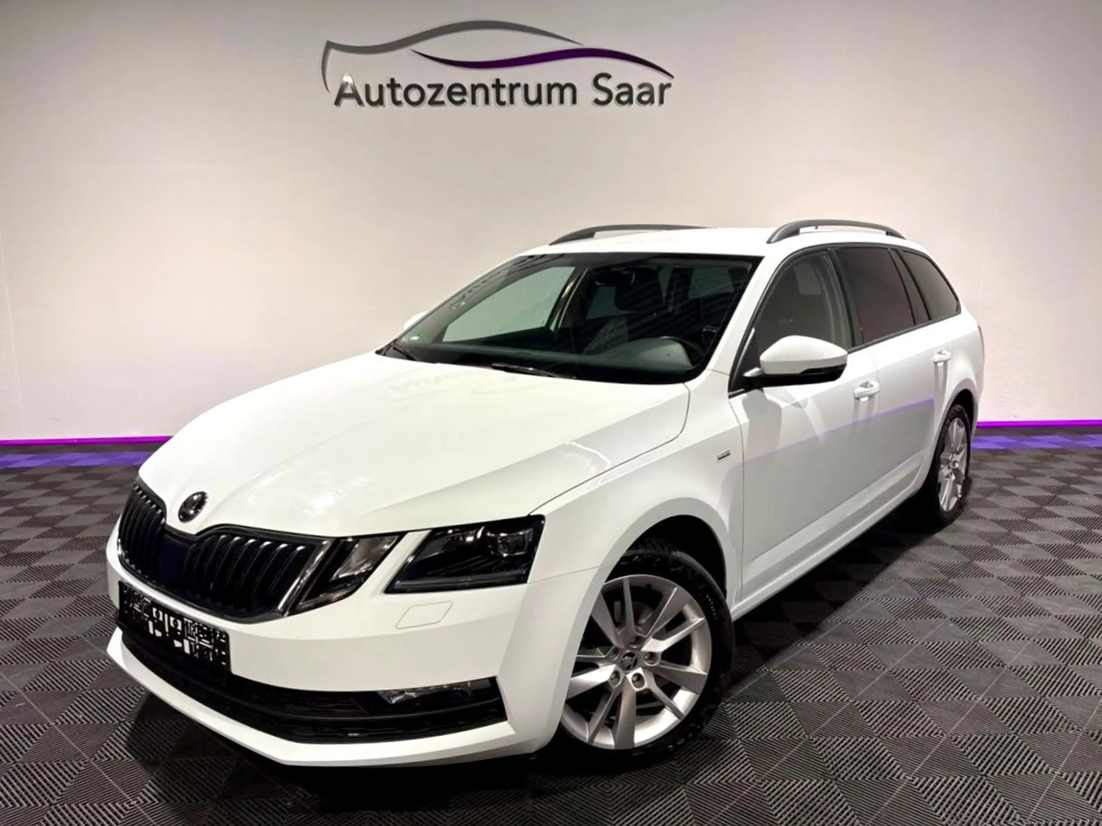 Skoda Octavia Combi 2.0  DSG LED Navi SH Kamera Temp — photo 3
