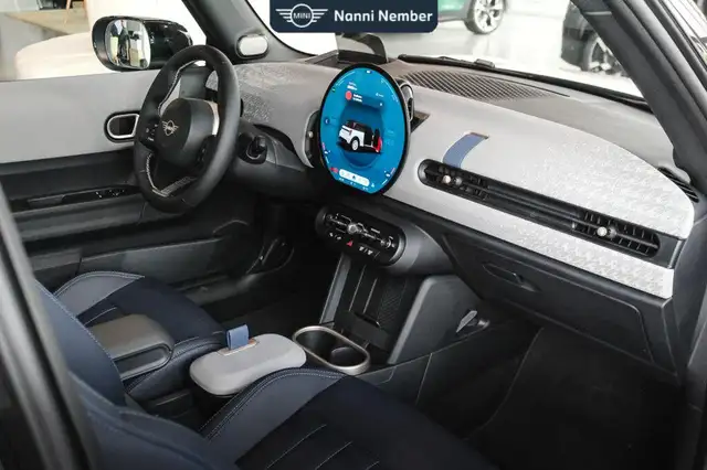Mini Cooper Cooper view 8