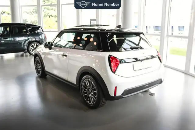 Mini Cooper Cooper view 3