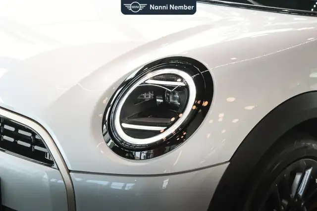 Mini Cooper Cooper view 5
