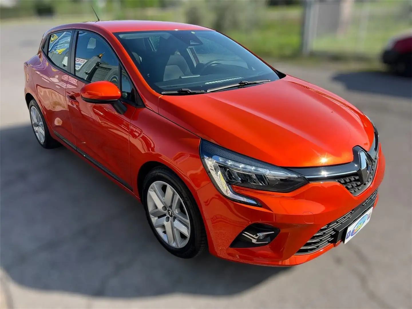Renault Clio Clio V 2019 1.0 tce Business 90cv my21 Arancione - 1