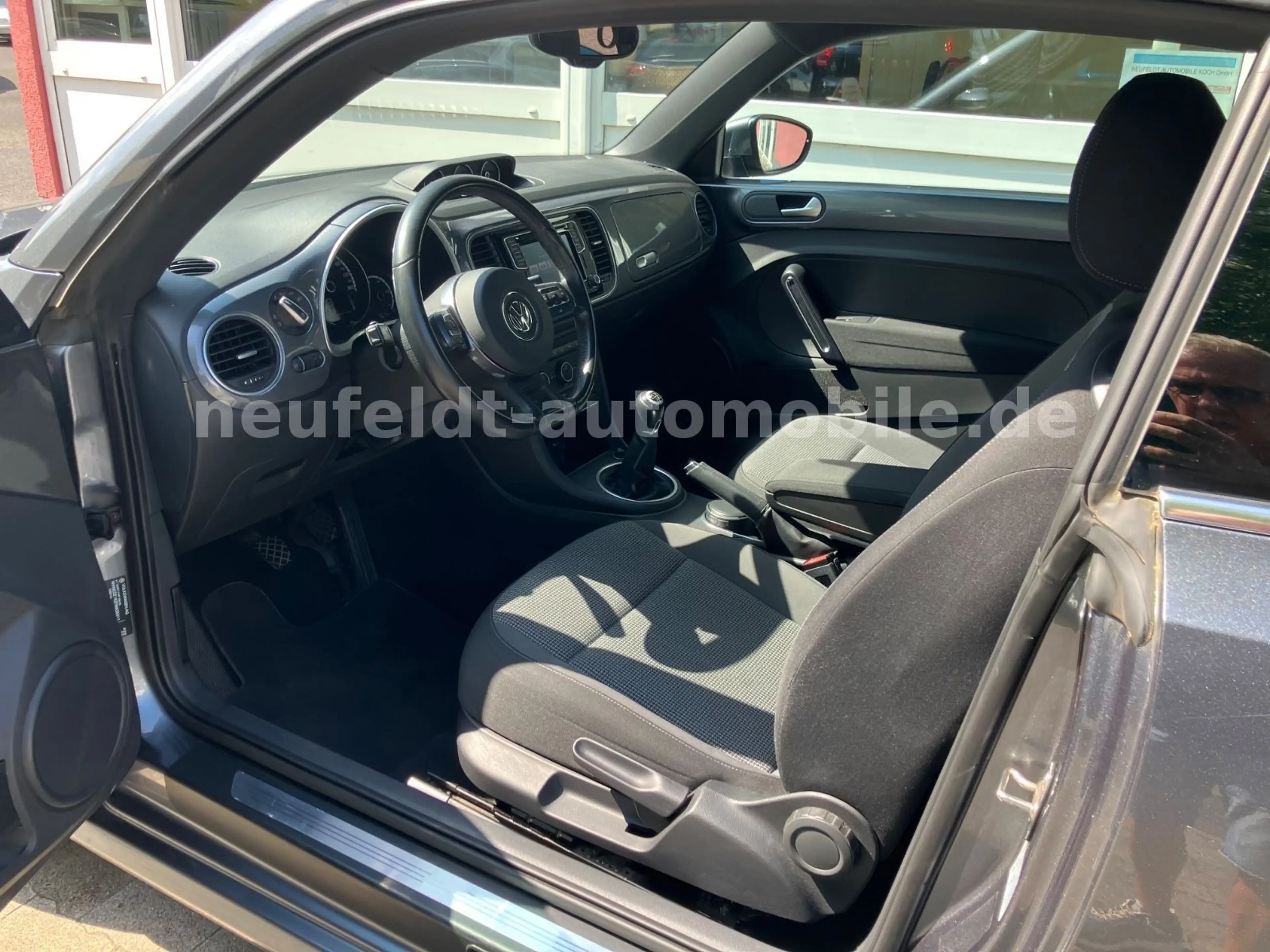 Volkswagen Beetle Lim. Design — photo 13