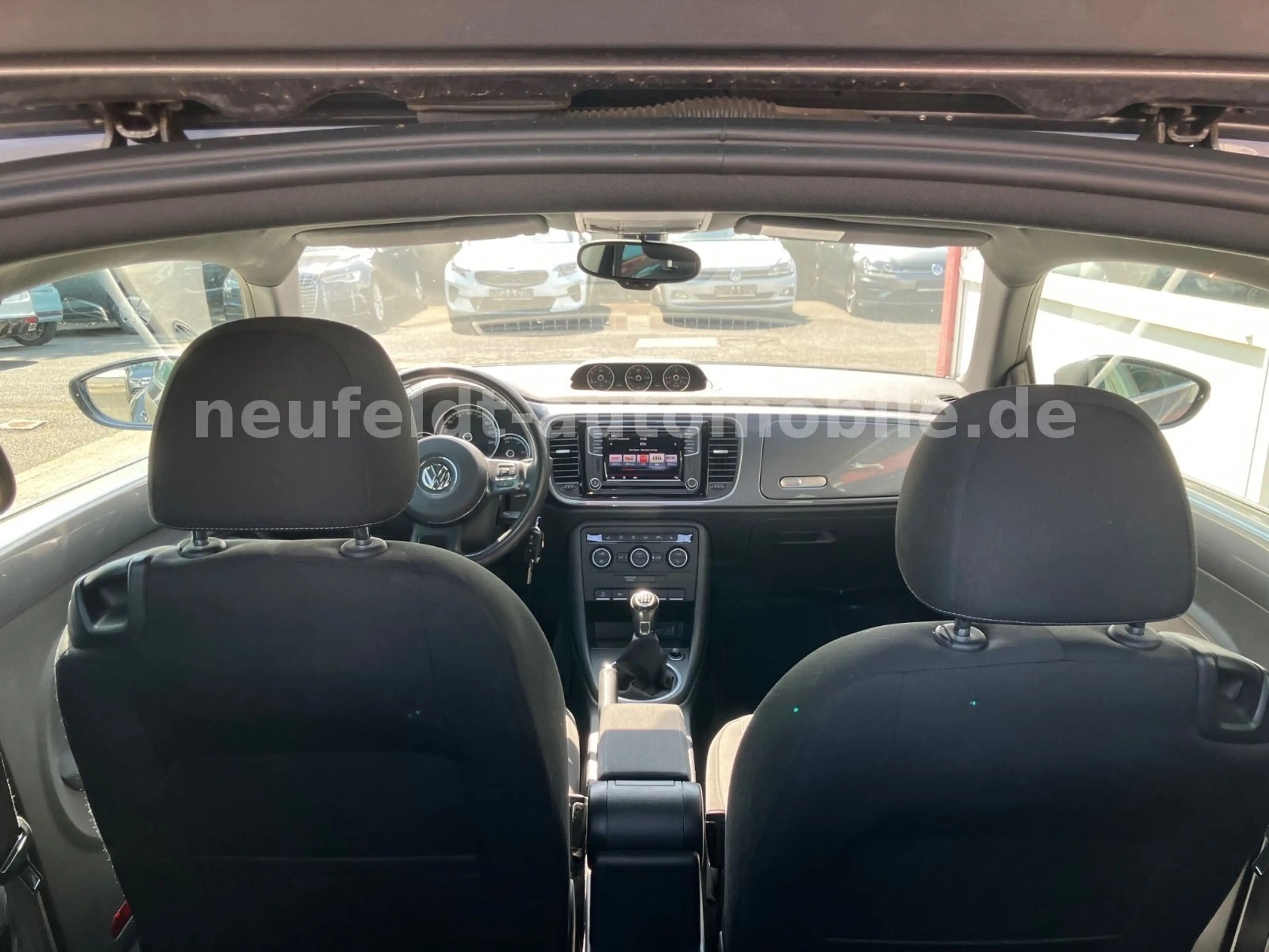 Volkswagen Beetle Lim. Design — photo 11
