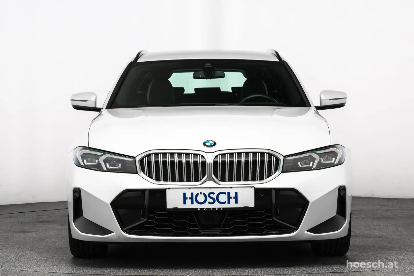BMW 330 i Touring M-Sport WIE NEU TOP-ANGEBOT Weiß - 2