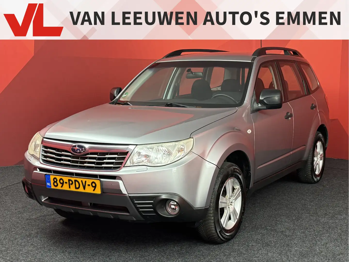 Subaru Forester 2.0 X Comfort | Automaat | Airco | Achteruitrijcam Grijs - 1