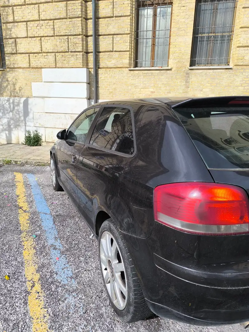 Audi A3 A3 1.6 Attraction Gris - 1