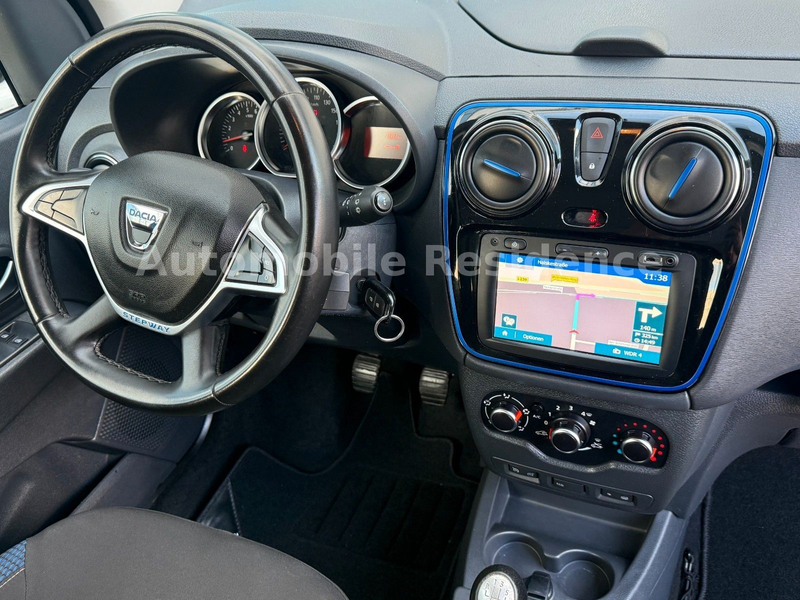 Dacia Lodgy Stepway Plus 1.3 TCe*7 SITZ*AHK*NAVI*PDC* — photo 15