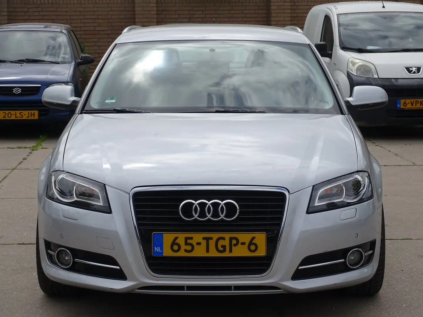 Audi A3 Sportback 1.4 TFSI Ambition Pro Line Business Gris - 2