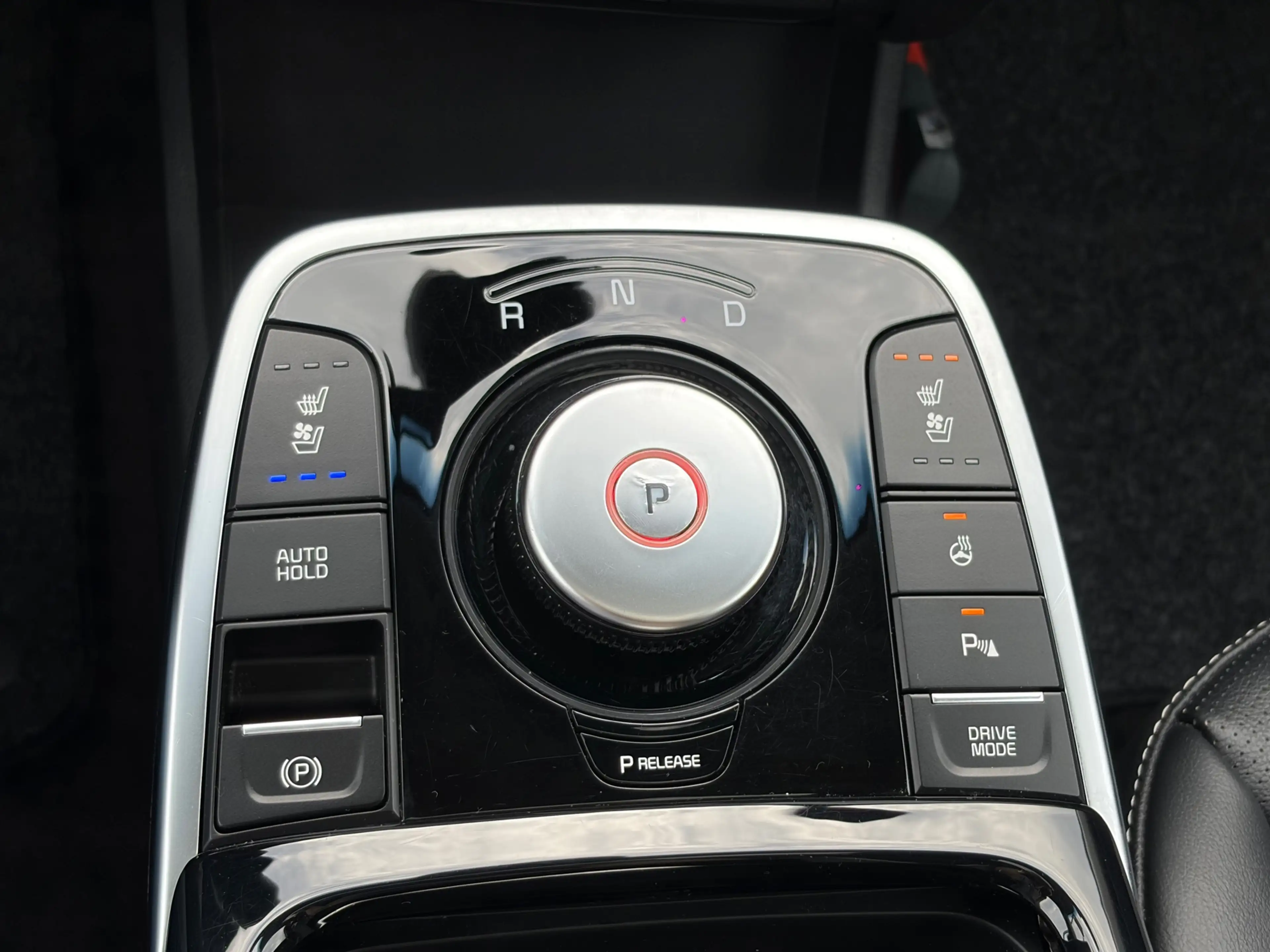 Kia e-Niro ExecutiveLine 64 kWh, NL-auto, SOH 100%, Stoelvent — photo 23