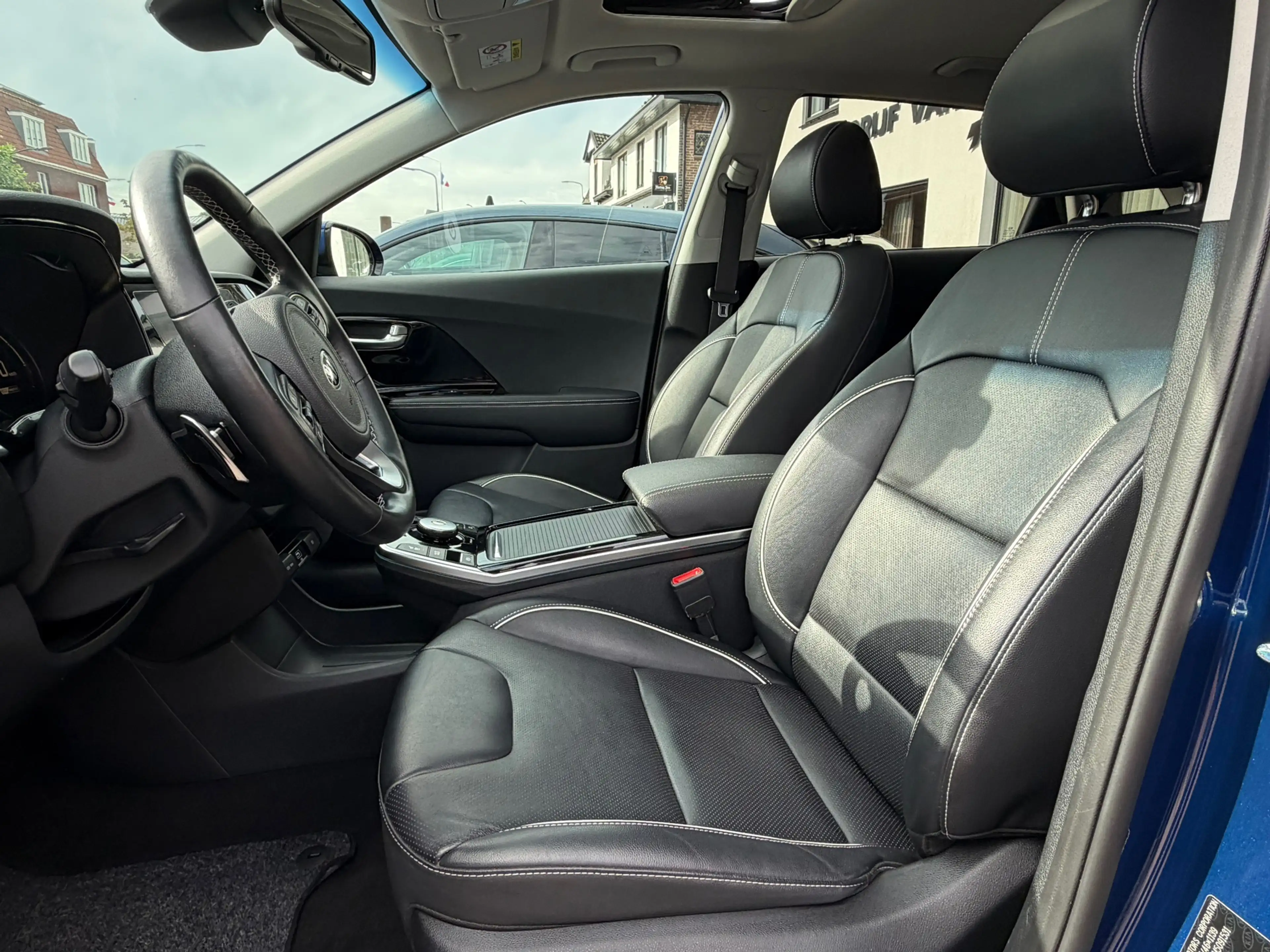 Kia e-Niro ExecutiveLine 64 kWh, NL-auto, SOH 100%, Stoelvent — photo 10