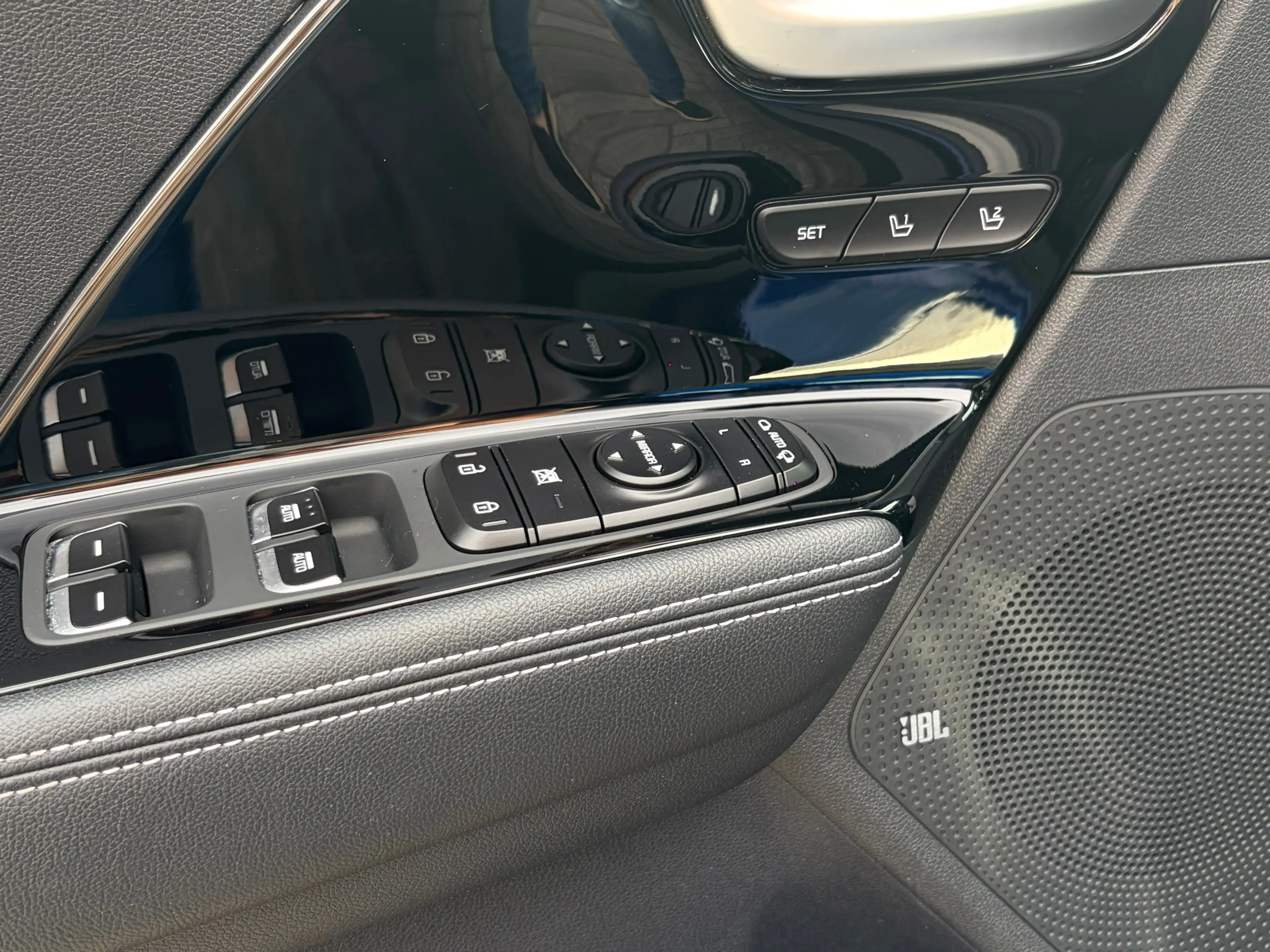 Kia e-Niro ExecutiveLine 64 kWh, NL-auto, SOH 100%, Stoelvent — photo 12