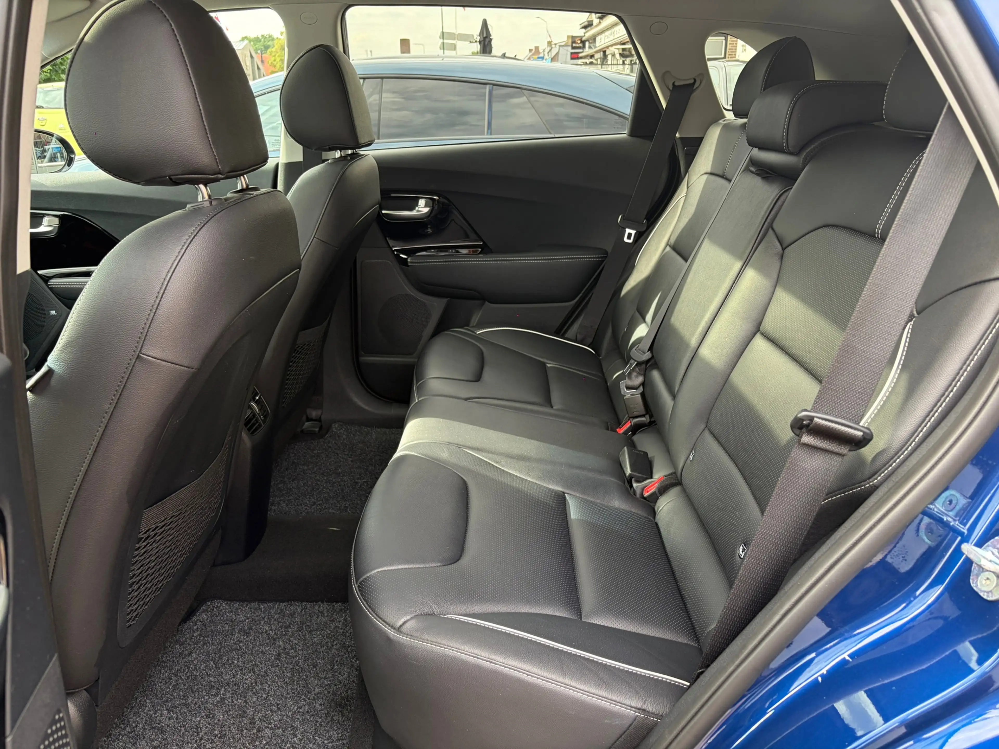 Kia e-Niro ExecutiveLine 64 kWh, NL-auto, SOH 100%, Stoelvent — photo 13