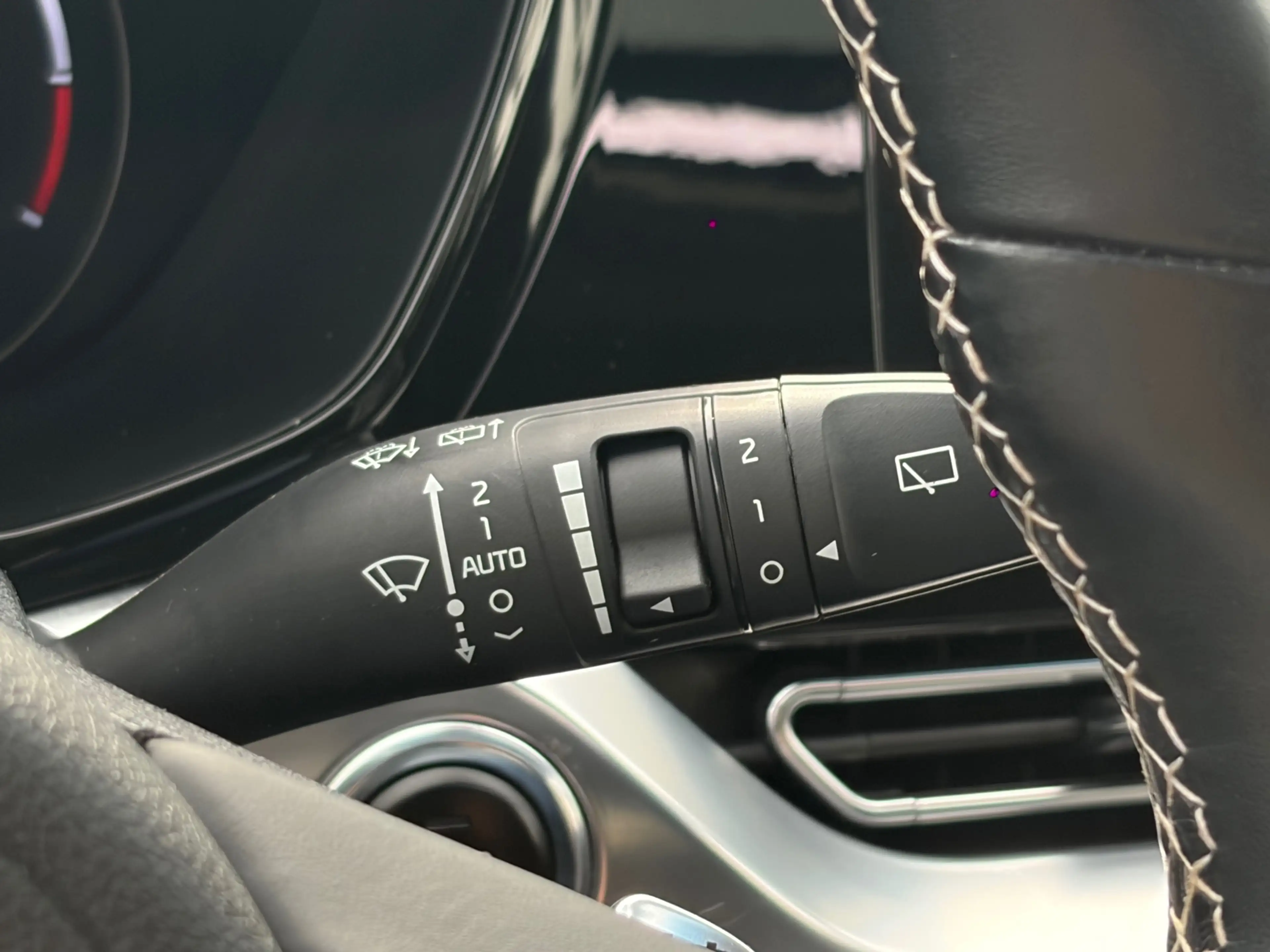 Kia e-Niro ExecutiveLine 64 kWh, NL-auto, SOH 100%, Stoelvent — photo 20