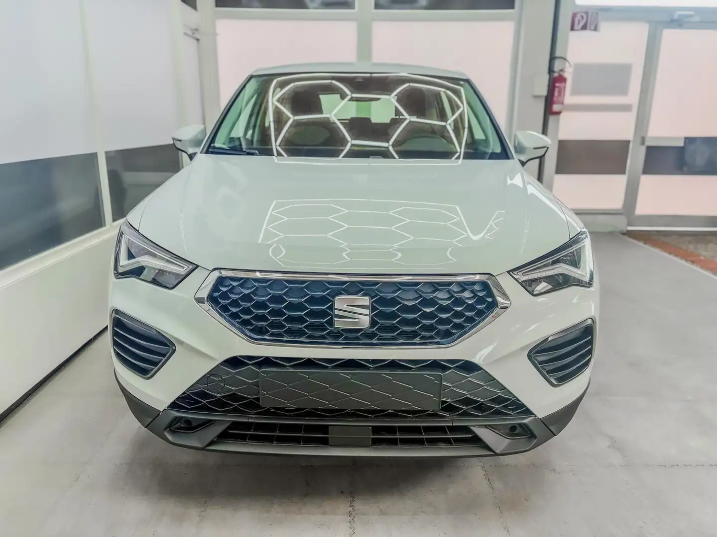 SEAT Ateca EDITION KLIMAAUTOMATIK ALU TEMPOMAT EL.PAKET 1.... Weiß - 2