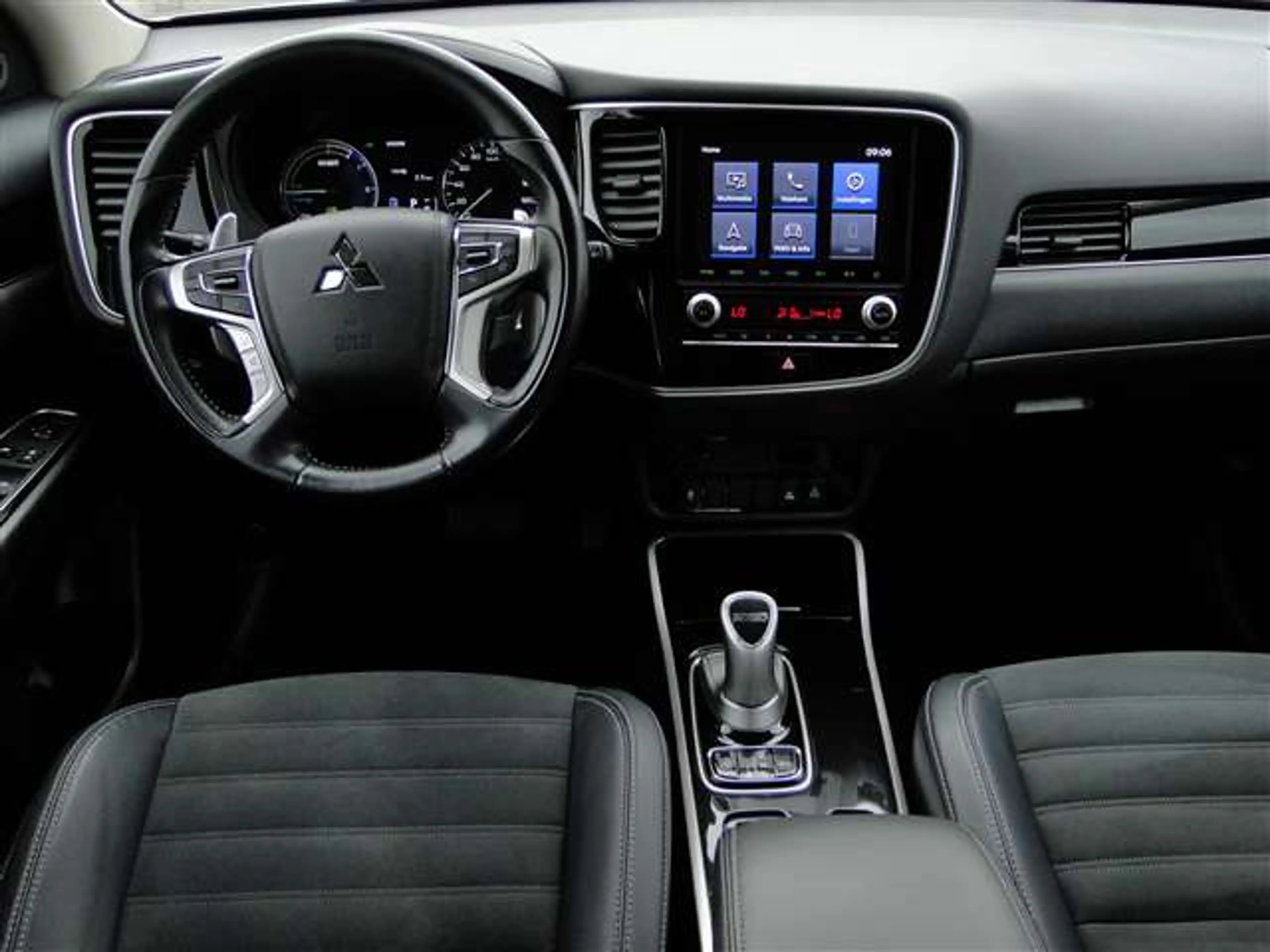 Mitsubishi Outlander 2.4 DOHC MIVEC PHEV 240pk | RIJKLAARPRIJS | TREKHA — photo 3