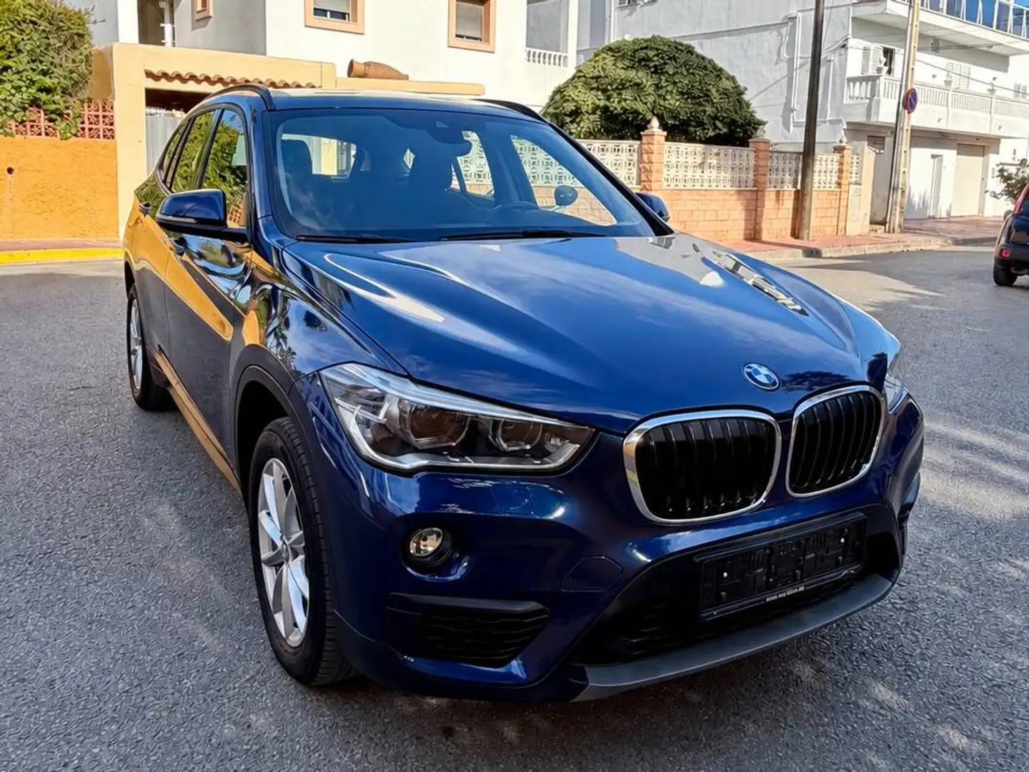 BMW X1 X1 sDrive 20dA Azul - 1