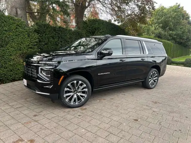 Chevrolet Suburban High Country  6.2 V8 € 86.500 ,- excl btw