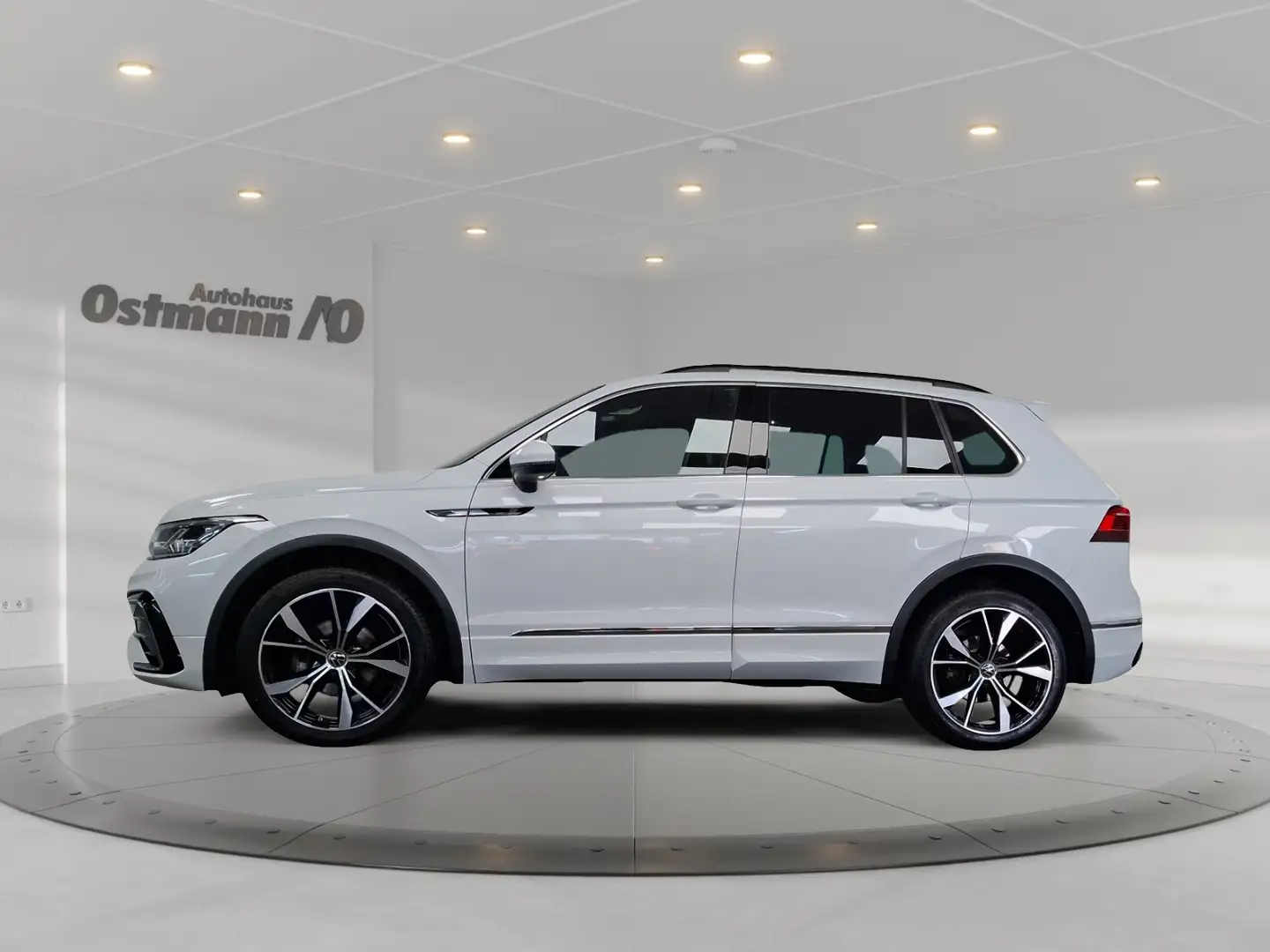 Volkswagen Tiguan 2.0 TDI 4Motion R-Line AHK HUD 20'' Matrix Weiß - 2
