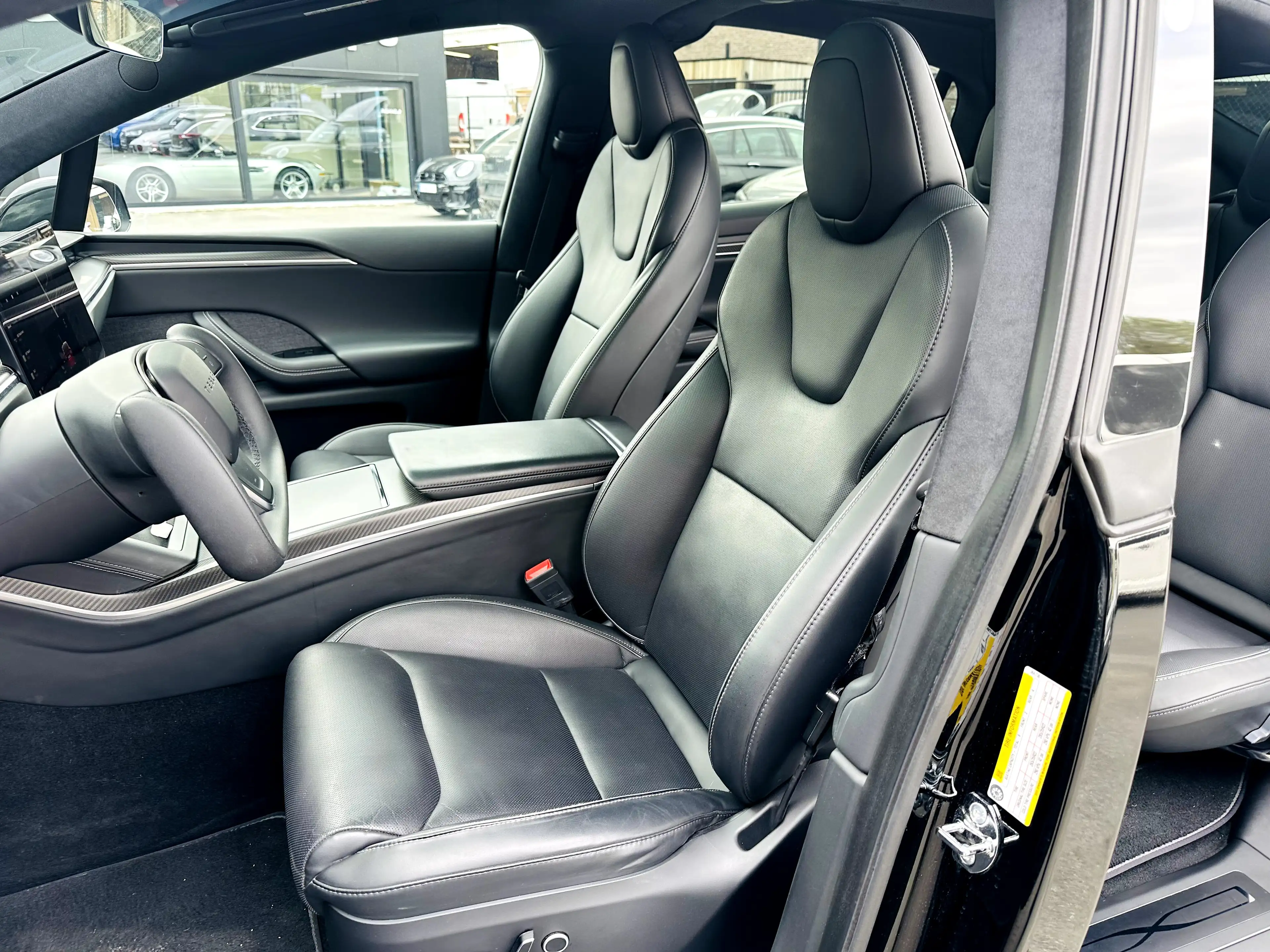 Tesla Model X PLAID**YOKE**FS-DC**6 SEATS**22"ALU**MOD.2023 — photo 8