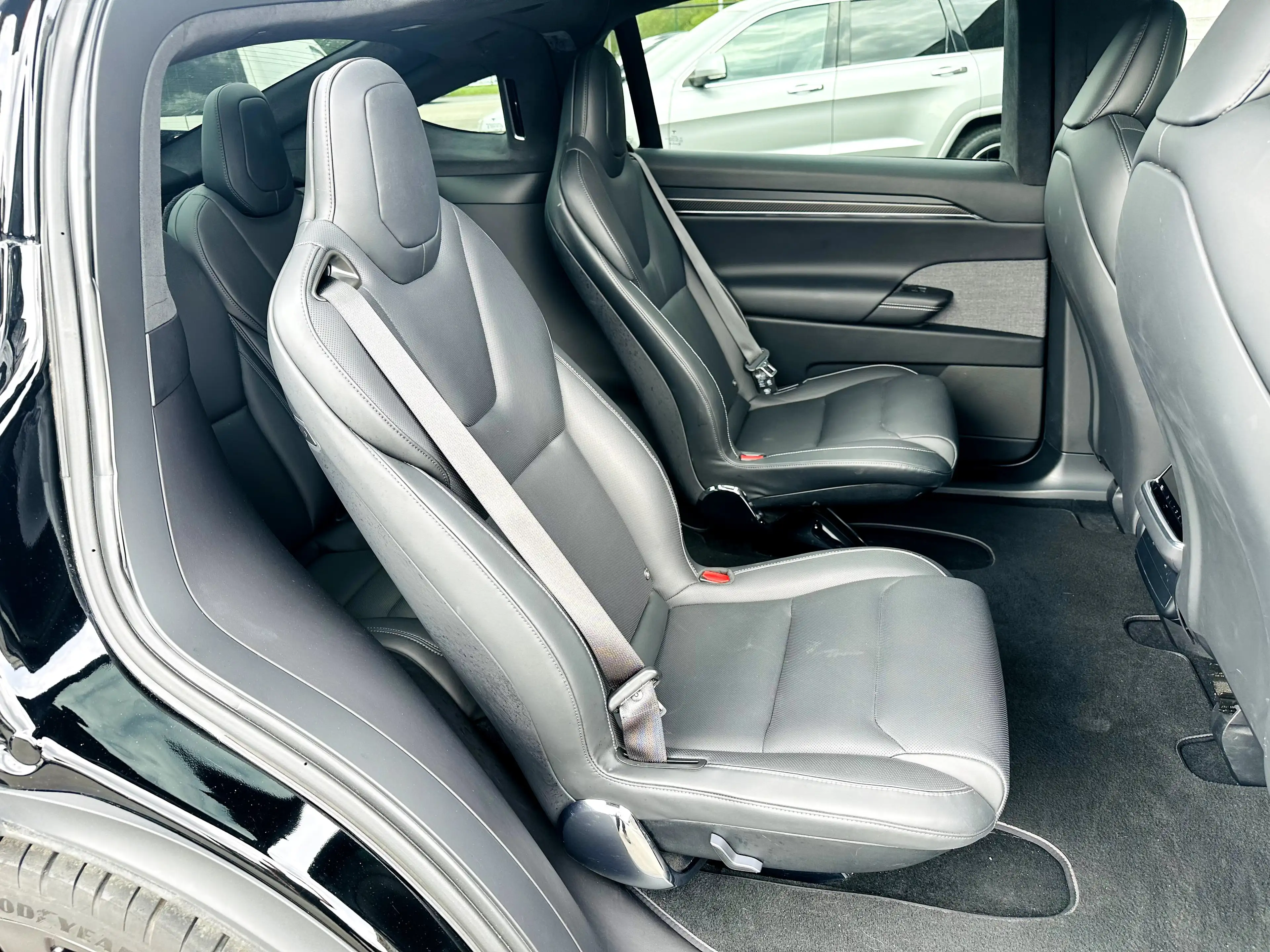 Tesla Model X PLAID**YOKE**FS-DC**6 SEATS**22"ALU**MOD.2023 — photo 13
