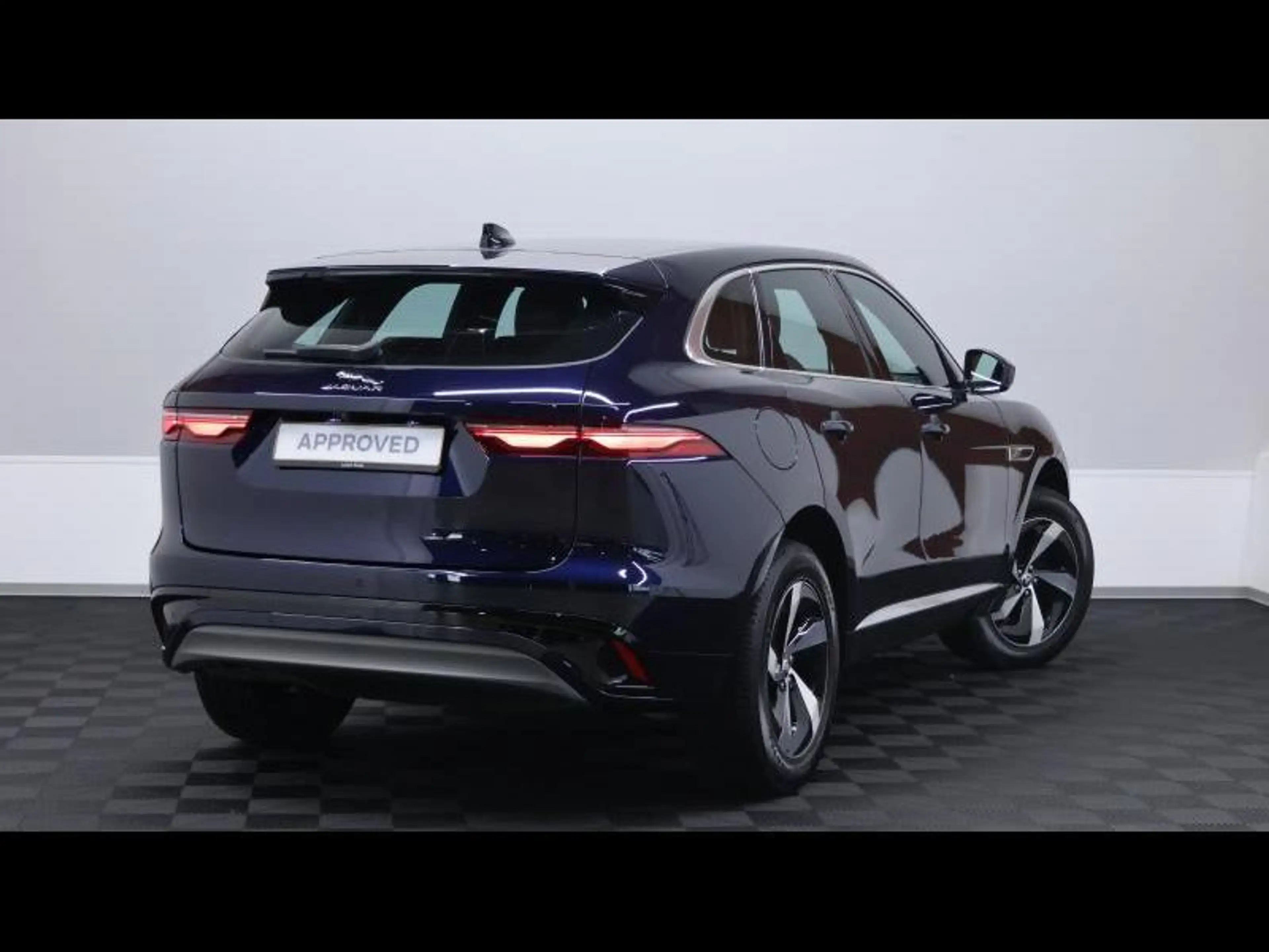 Jaguar F-Pace D165 S R-Dynamic S AWD Auto — photo 4