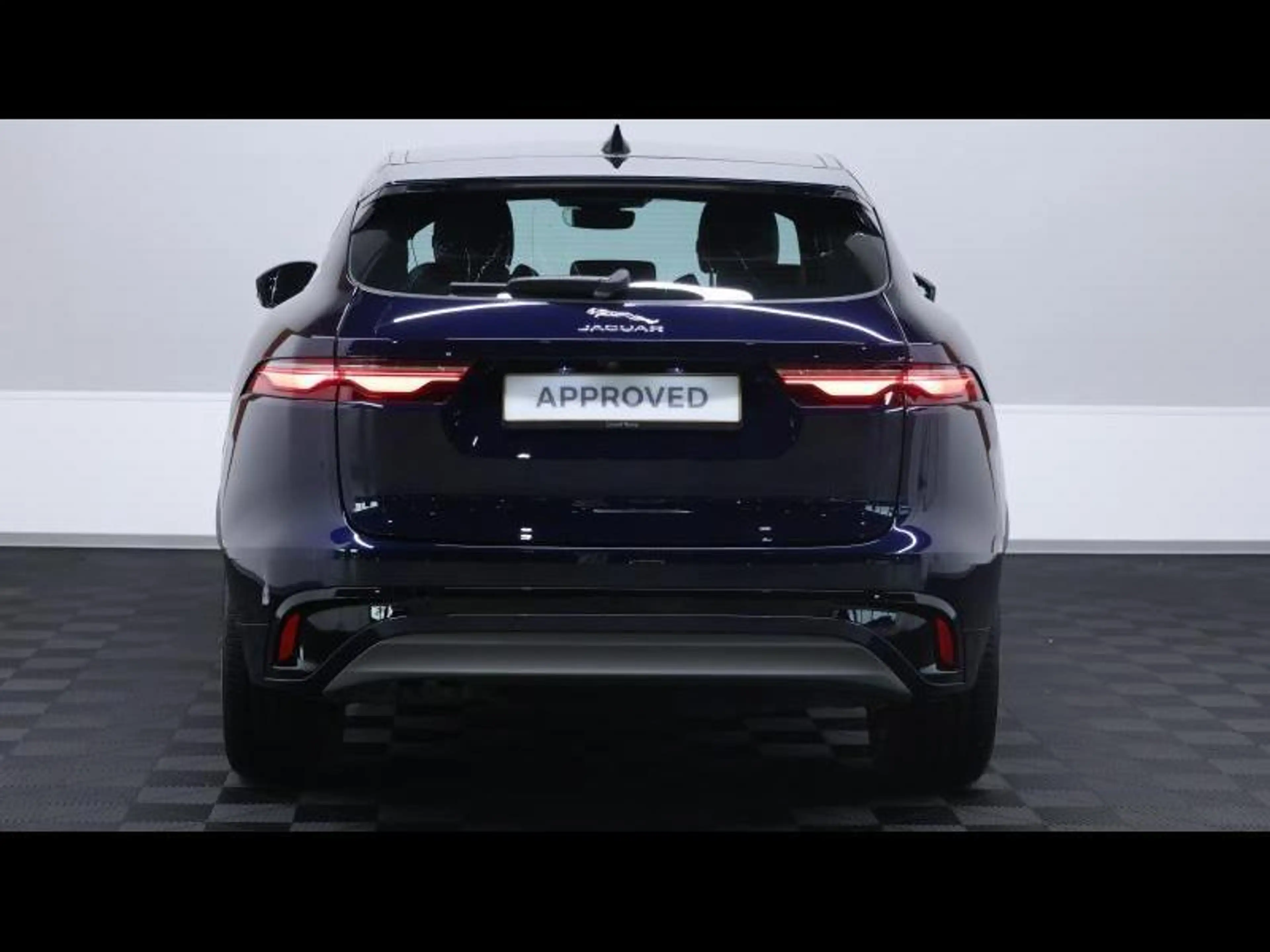 Jaguar F-Pace D165 S R-Dynamic S AWD Auto — photo 5