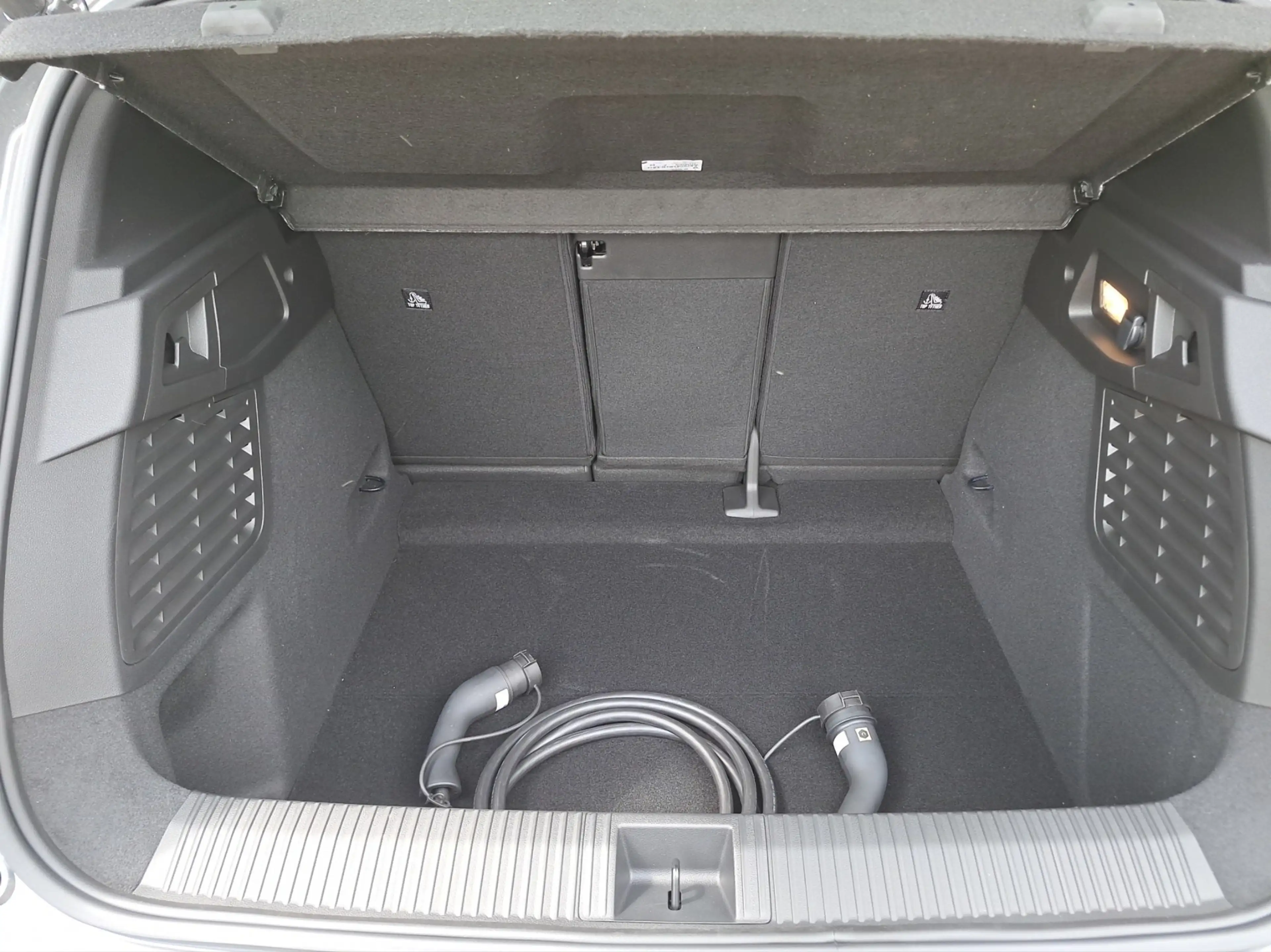 Renault Scenic 100% ele Techno 220 Long Range — photo 12