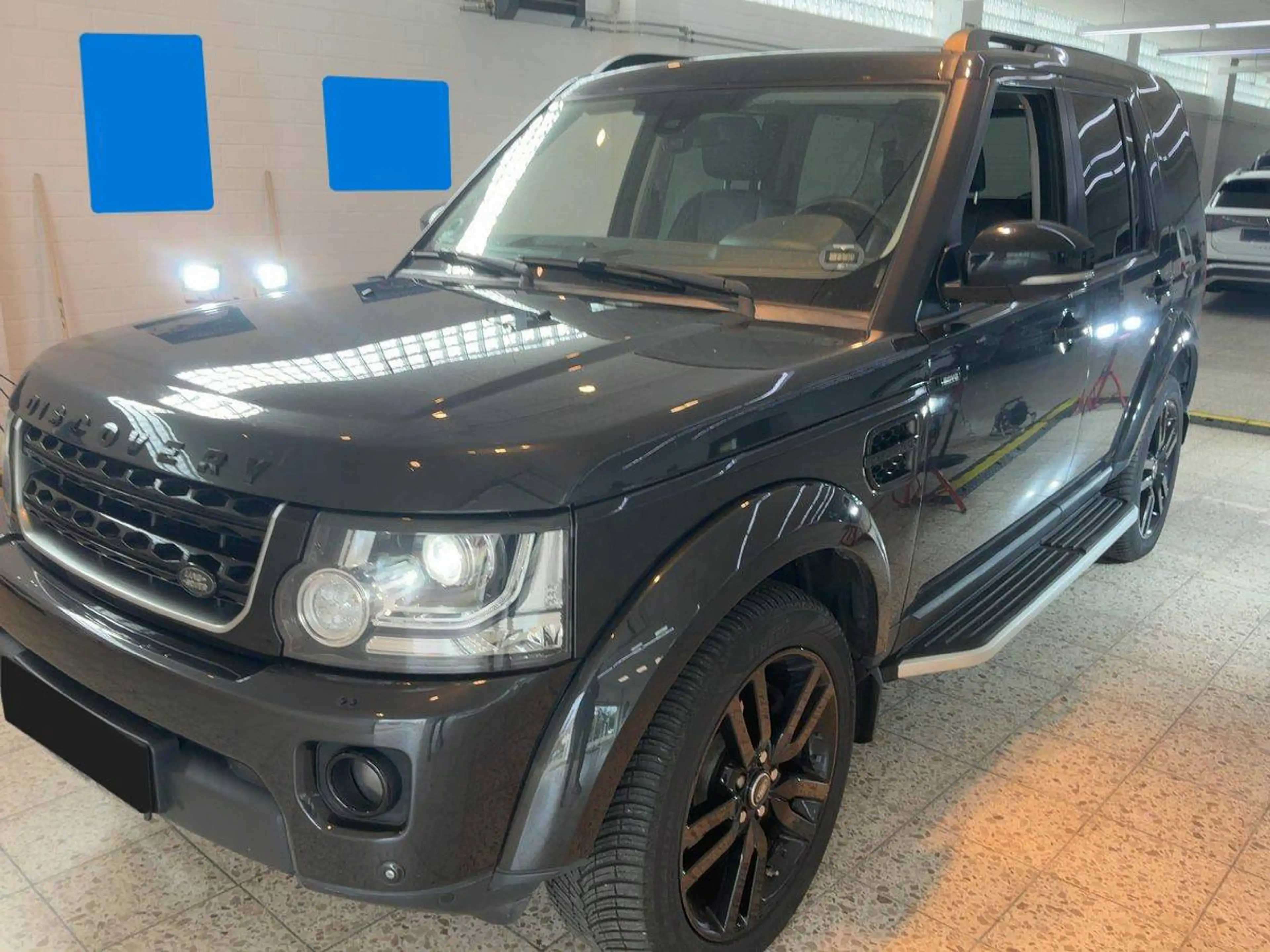 Land Rover Discovery 4 3.0 SDV6 HSE 7-Sitze *Navi| Pano| AHK*