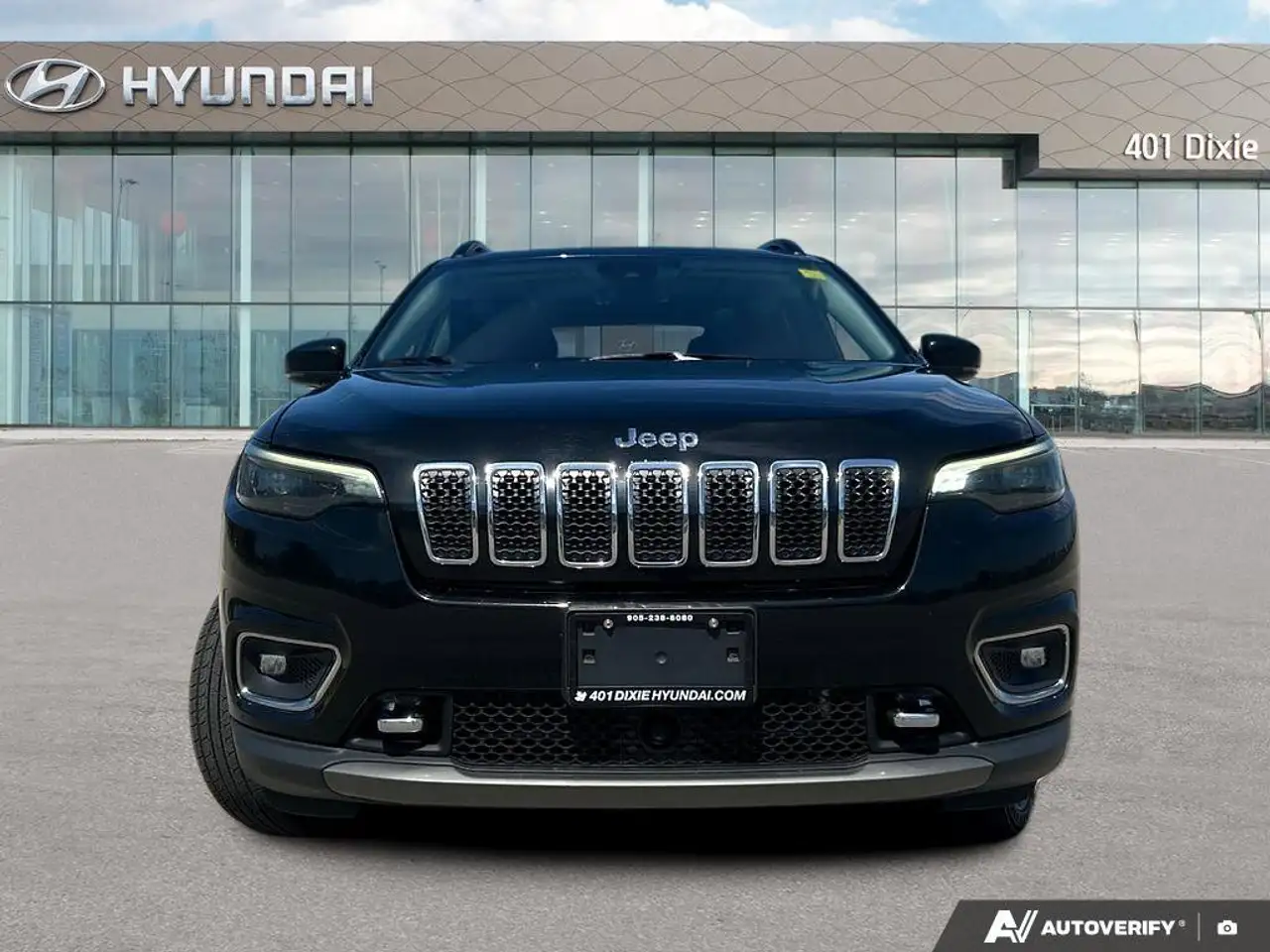 Jeep Cherokee снимка Jeep Cherokee