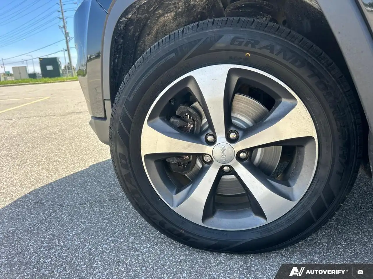 Jeep Cherokee снимка Jeep Cherokee