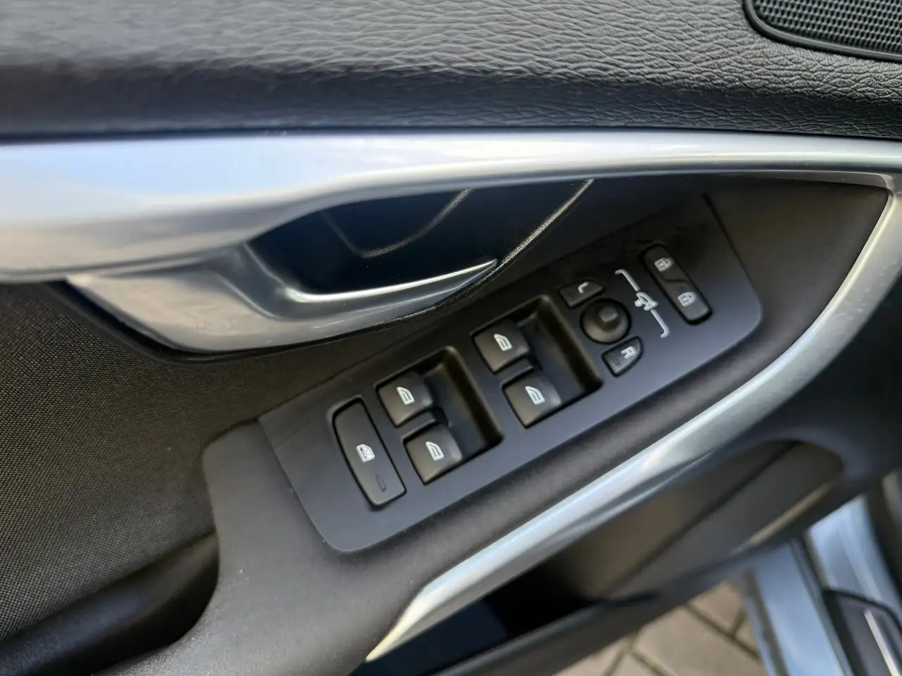 Volvo V40 — photo 26 sur 43