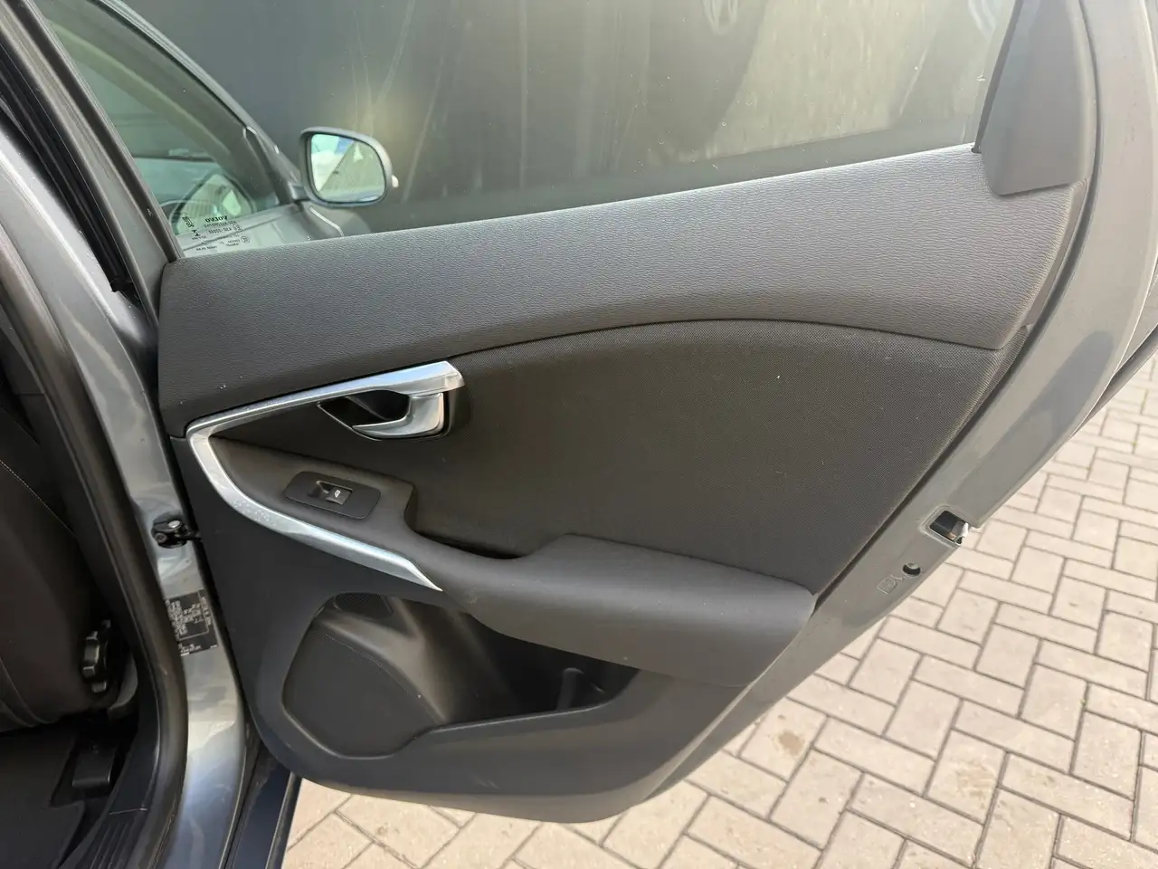 Volvo V40 — photo 24 sur 43