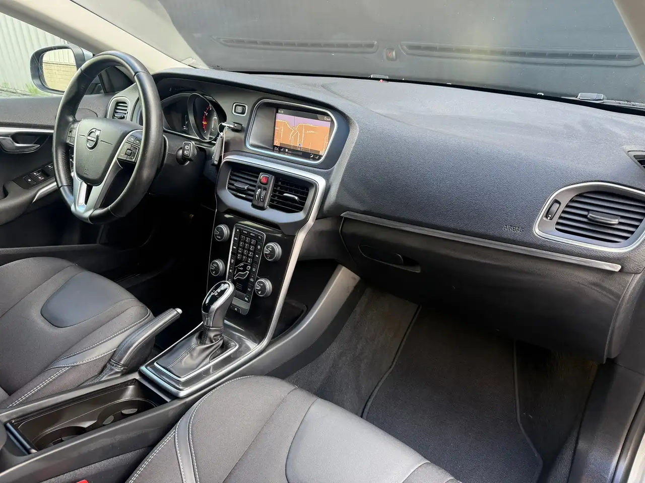 Volvo V40 — photo 20 sur 43