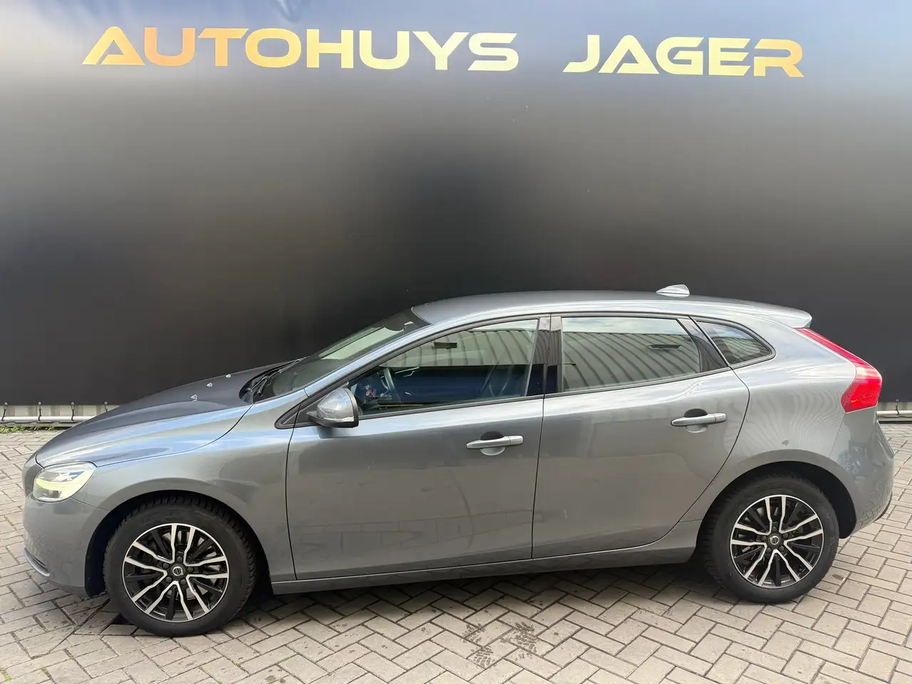 Volvo V40 — photo 4 sur 43