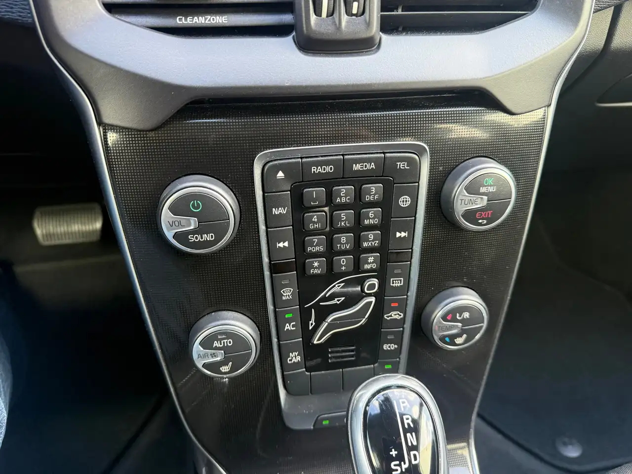 Volvo V40 — photo 33 sur 43