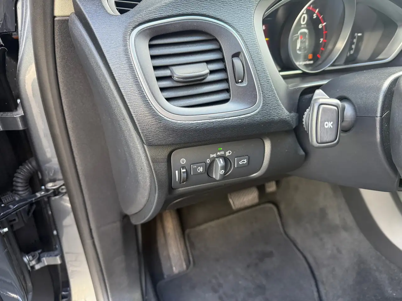 Volvo V40 — photo 27 sur 43