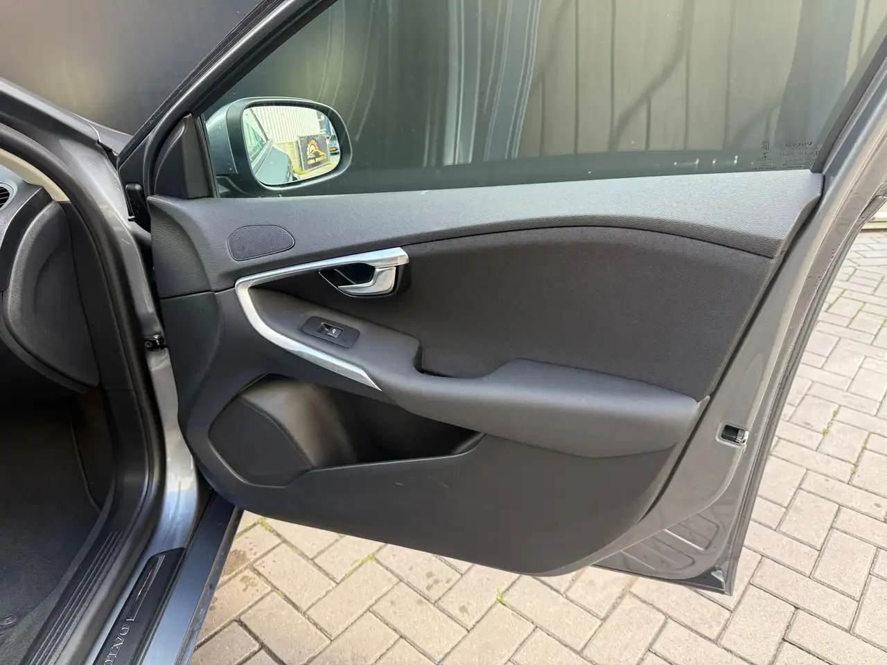 Volvo V40 — photo 19 sur 43