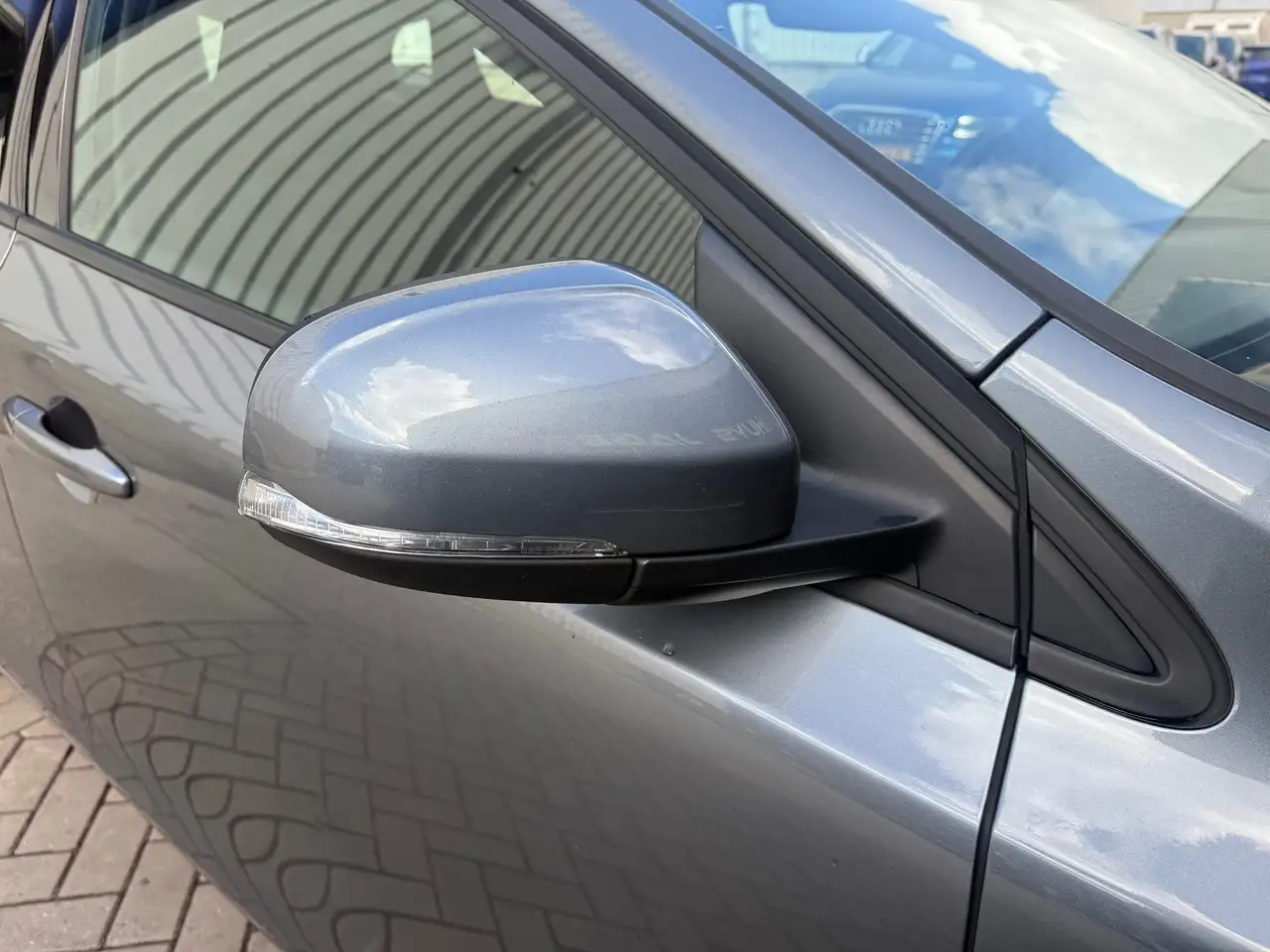 Volvo V40 — photo 17 sur 43