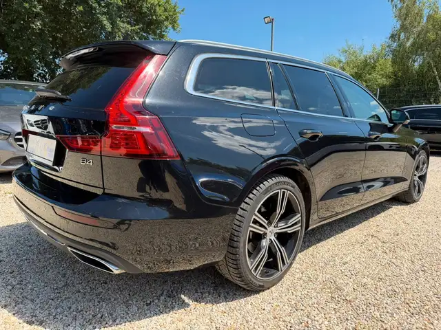 Volvo V60 view 4
