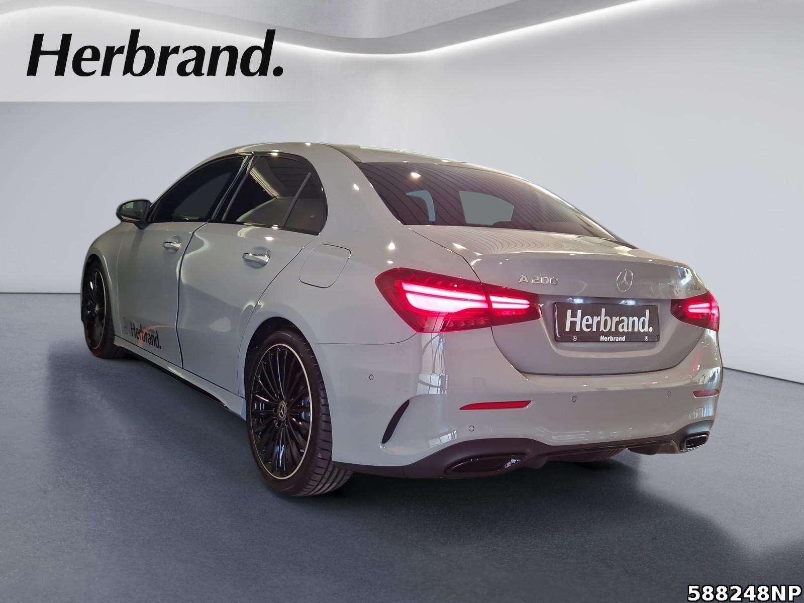 Mercedes-Benz A 200