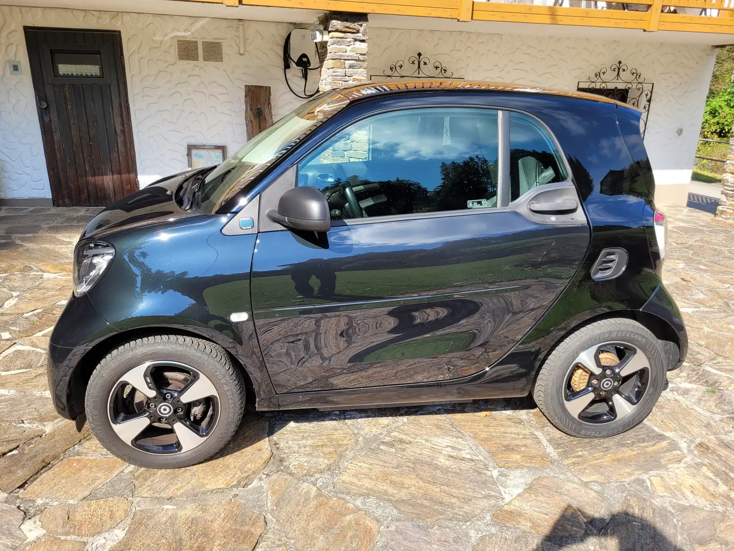 smart forTwo smart EQ fortwo mit Bewertungsprotokoll HVBatterie Schwarz - 1